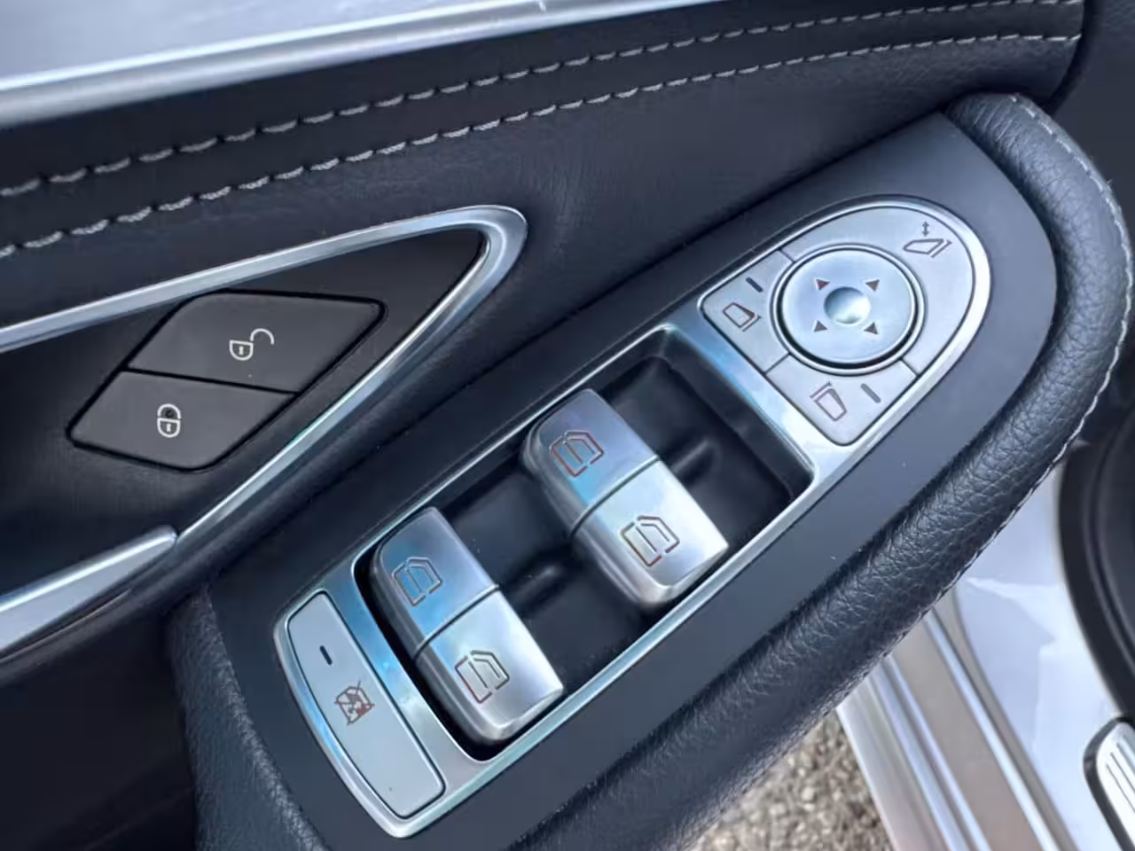 Mercedes-Benz C-klasse 200 Prestige Pano Camera Garantie Leder Blindspot Luchtvering