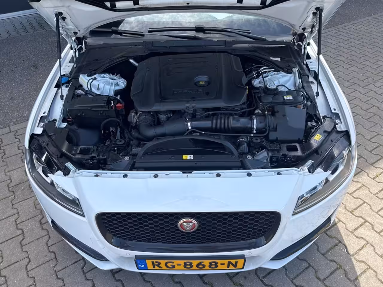 Jaguar XF Portfolio 2.0d