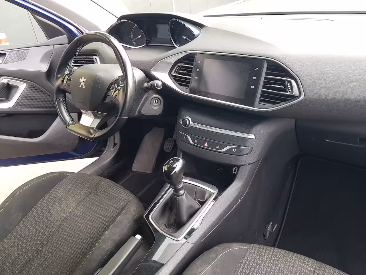 Peugeot 308 SW 1.2 PureTech Blue Lease Executive