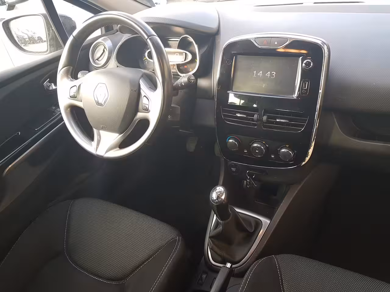 Renault Clio Estate 0.9 TCe Night&Day