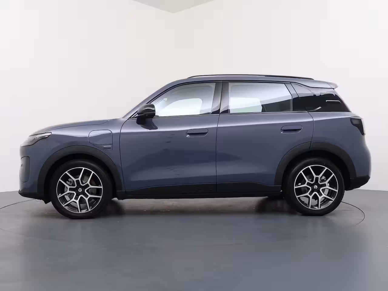 Leapmotor B03X ProMax Design 53 kWh | €1000 korting | Carplay | Adaptieve Cruise Control | Keyless | Led