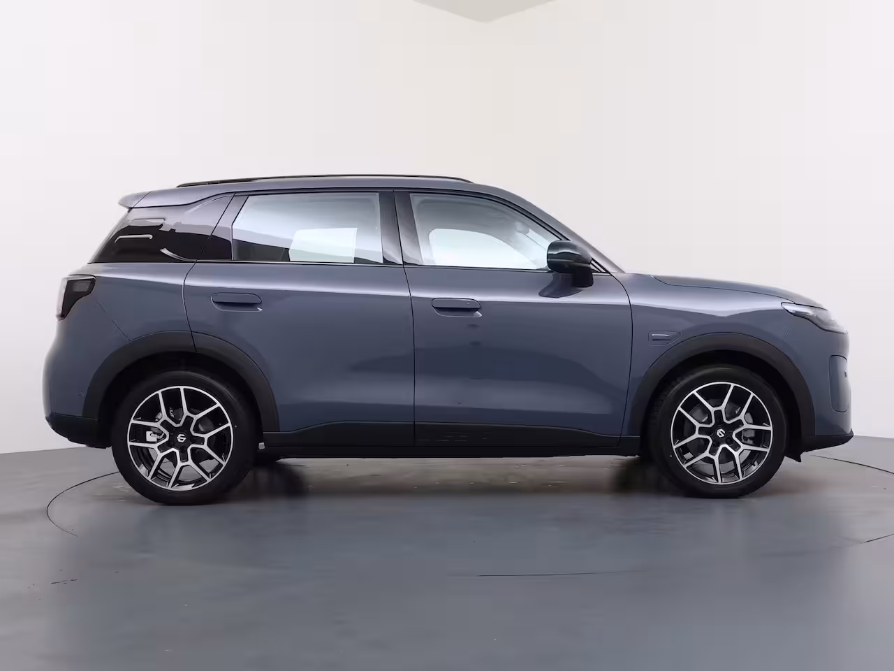 Leapmotor B03X ProMax Design 53 kWh | €1000 korting | Carplay | Adaptieve Cruise Control | Keyless | Led