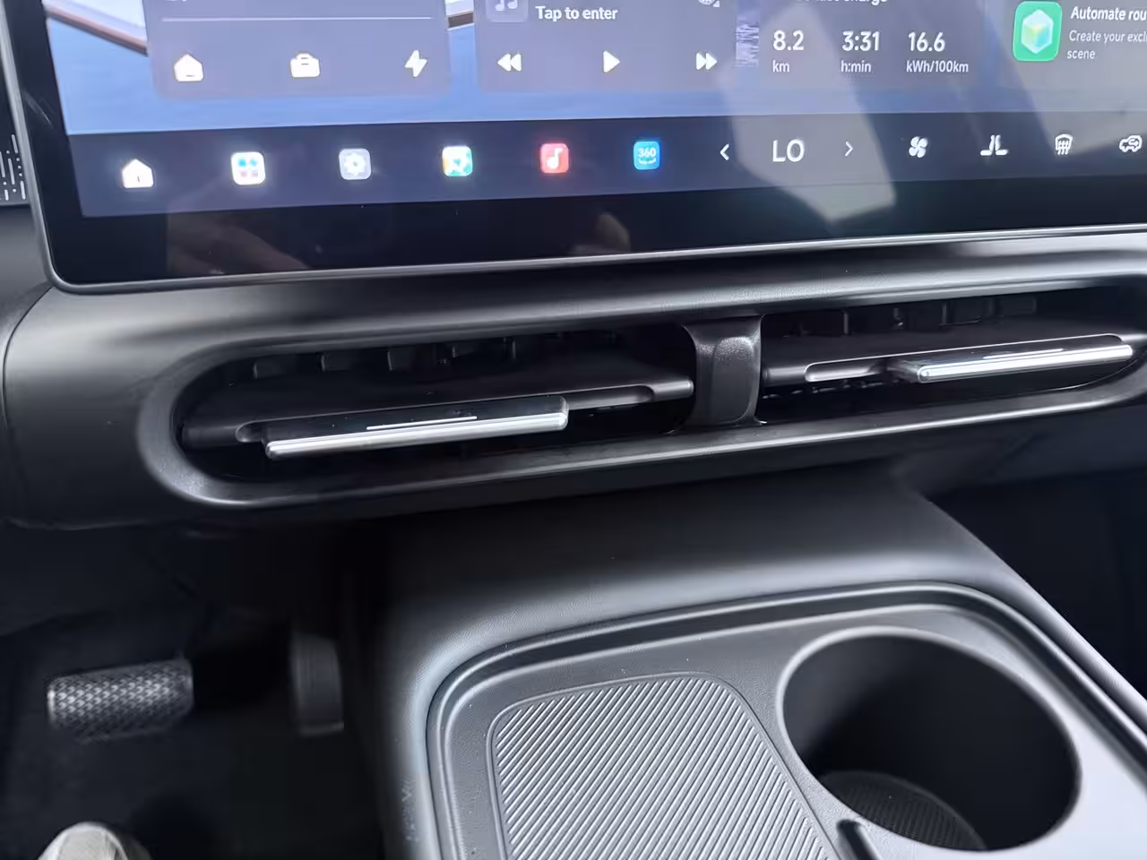 Leapmotor B03X ProMax Design 53 kWh | €1000 korting | Carplay | Adaptieve Cruise Control | Keyless | Led