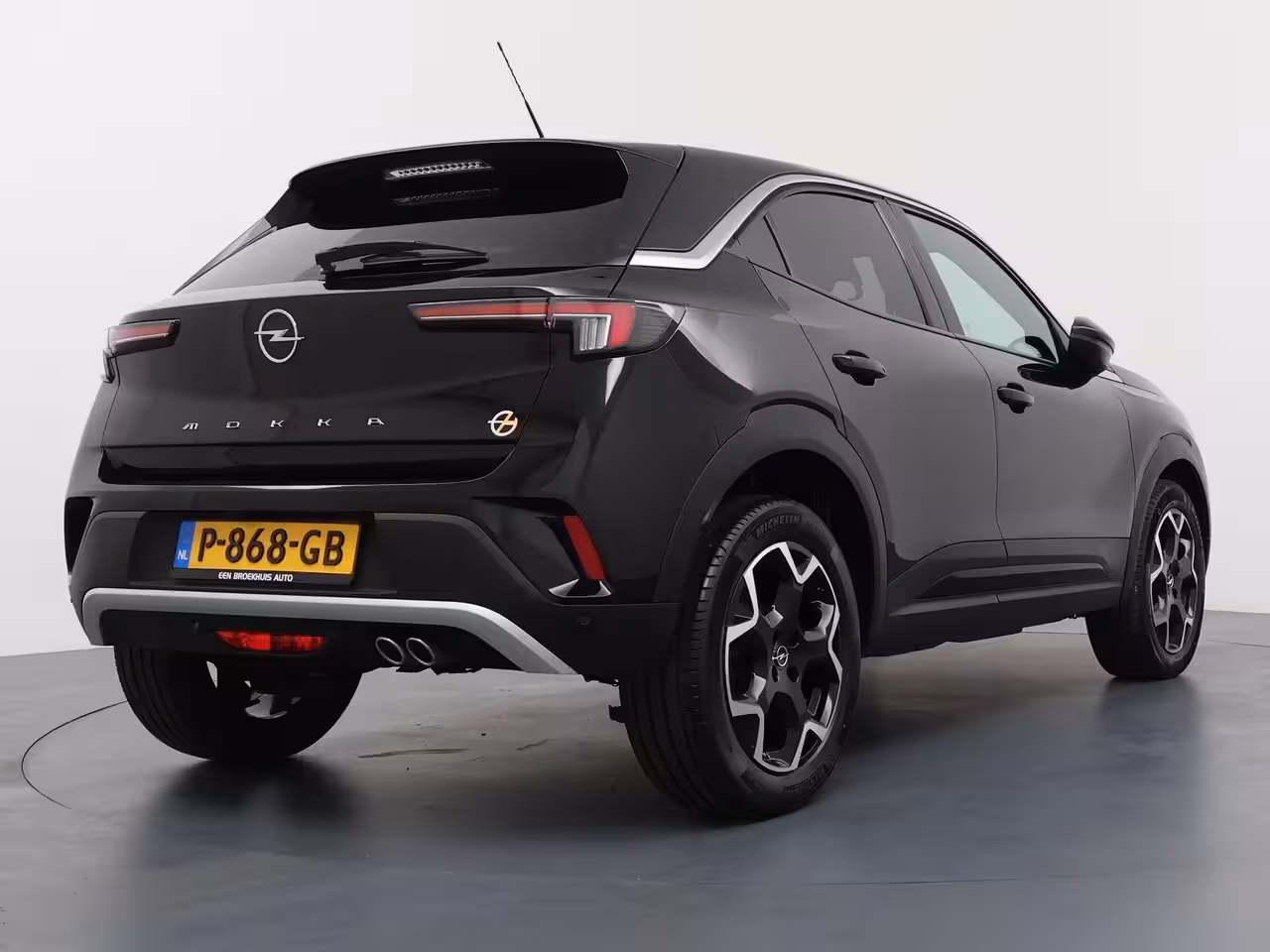 Opel Mokka 1.2 Turbo Ultimate | Achteruitrijcamera | Alcantara bekleding | Electronic climate control