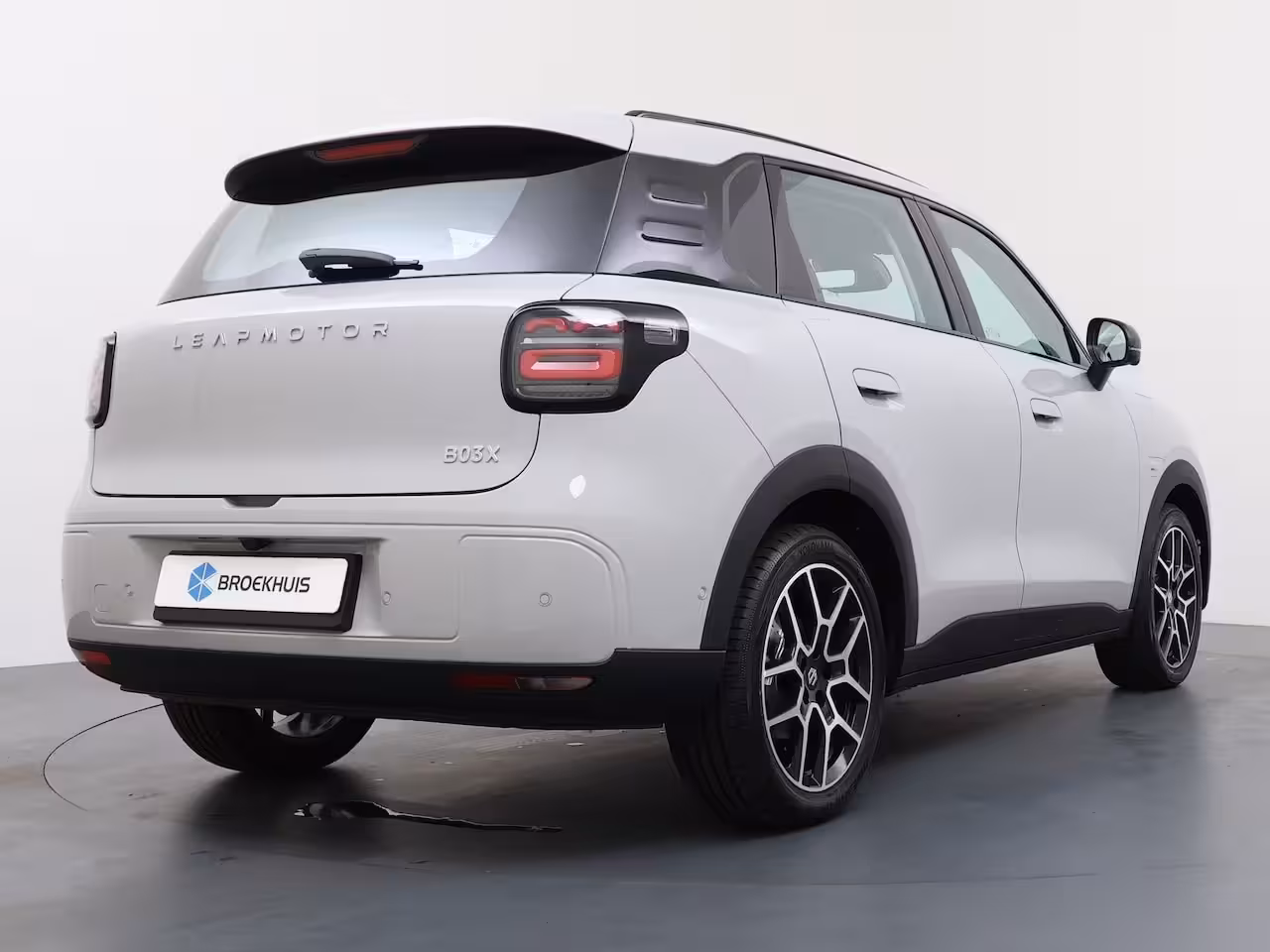Leapmotor B03X ProMax Design 53 kWh | €1000 korting | Carplay | Adaptieve Cruise Control | Keyless | Led