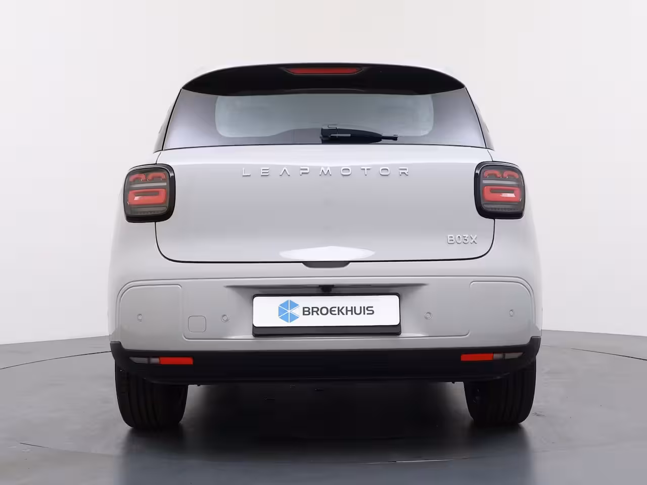 Leapmotor B03X ProMax Design 53 kWh | €1000 korting | Carplay | Adaptieve Cruise Control | Keyless | Led