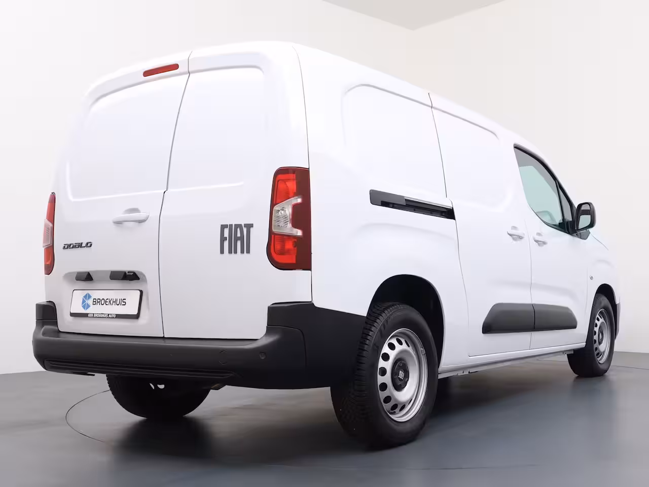 Fiat Doblò 1.5 BlueHDi 130 S&S L2 | Achteruitrijcamera met 180° Area view | Airconditioning | Central