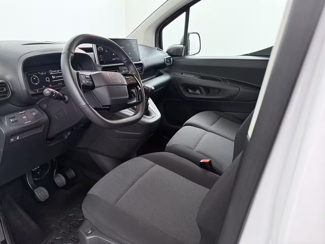 Fiat Doblò 1.5 BlueHDi 130 S&S L2 | Achteruitrijcamera met 180° Area view | Airconditioning | Central