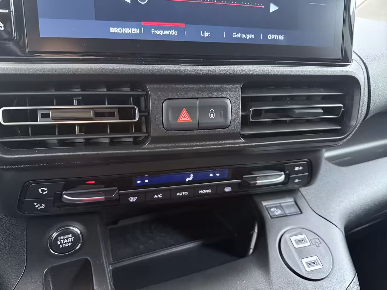 Fiat Doblò 1.5 BlueHDi 130 S&S L2 | Achteruitrijcamera met 180° Area view | Airconditioning | Central