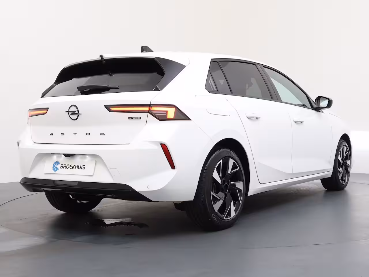 Opel Astra 1.6 Plug-in-Hybrid 195pk GS | DEMO | 3, 7 kW boordlader | 7, 4 kW boordlader | Achteruitri
