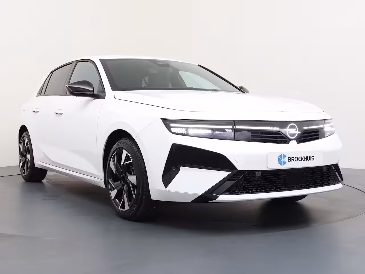 Opel Astra 1.6 Plug-in-Hybrid 195pk GS | DEMO | 3, 7 kW boordlader | 7, 4 kW boordlader | Achteruitri