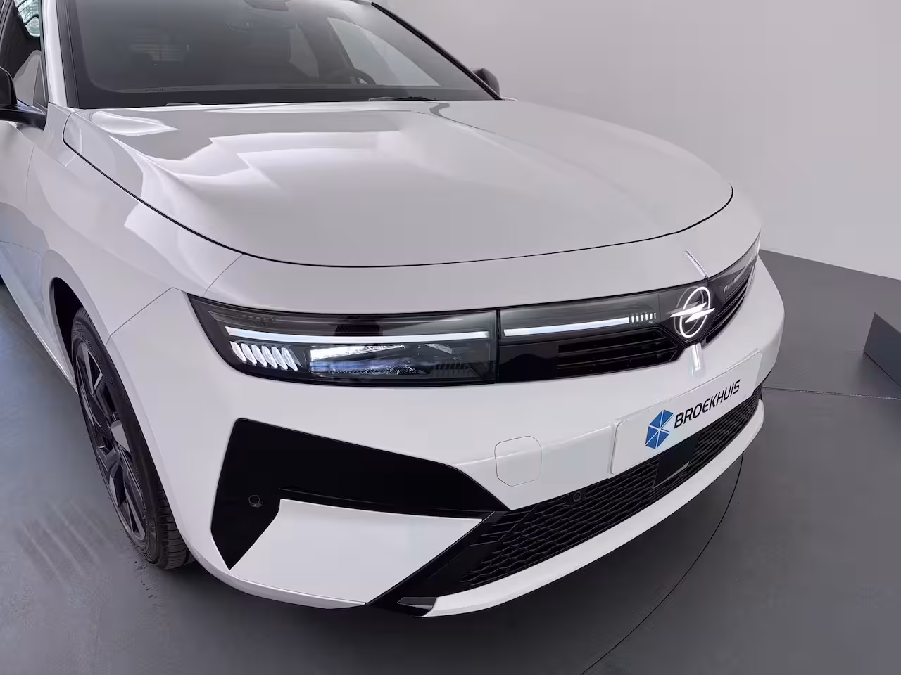 Opel Astra 1.6 Plug-in-Hybrid 195pk GS | DEMO | 3, 7 kW boordlader | 7, 4 kW boordlader | Achteruitri