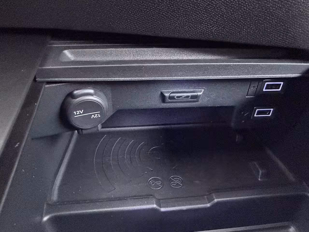 Opel Astra 1.6 Plug-in-Hybrid 195pk GS | DEMO | 3, 7 kW boordlader | 7, 4 kW boordlader | Achteruitri