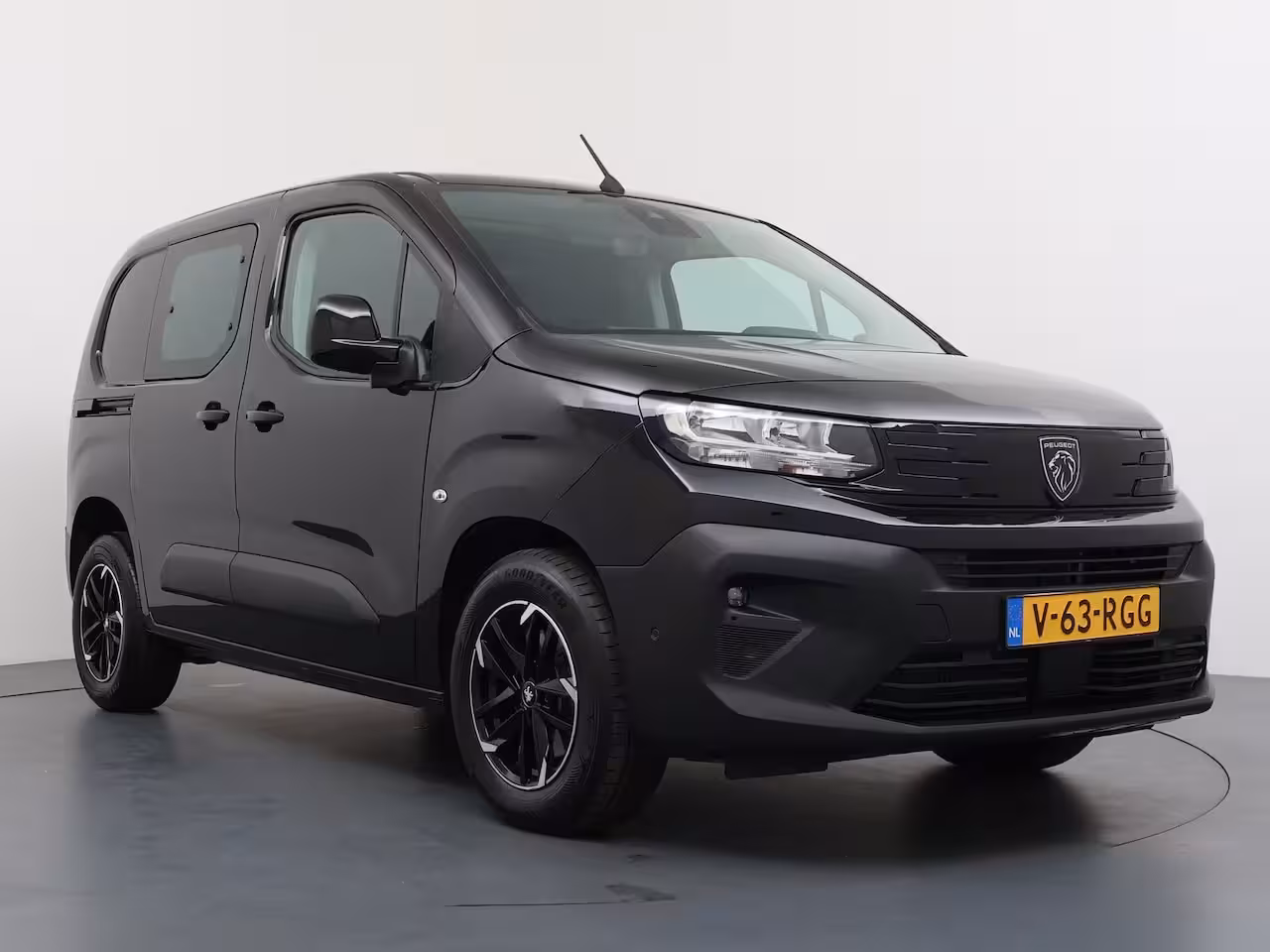 Peugeot Partner 1.5 BlueHDi 130 EAT8 S&S L1 | Achteruitrijcamera | Airco (automatisch) | Apple Carplay/And