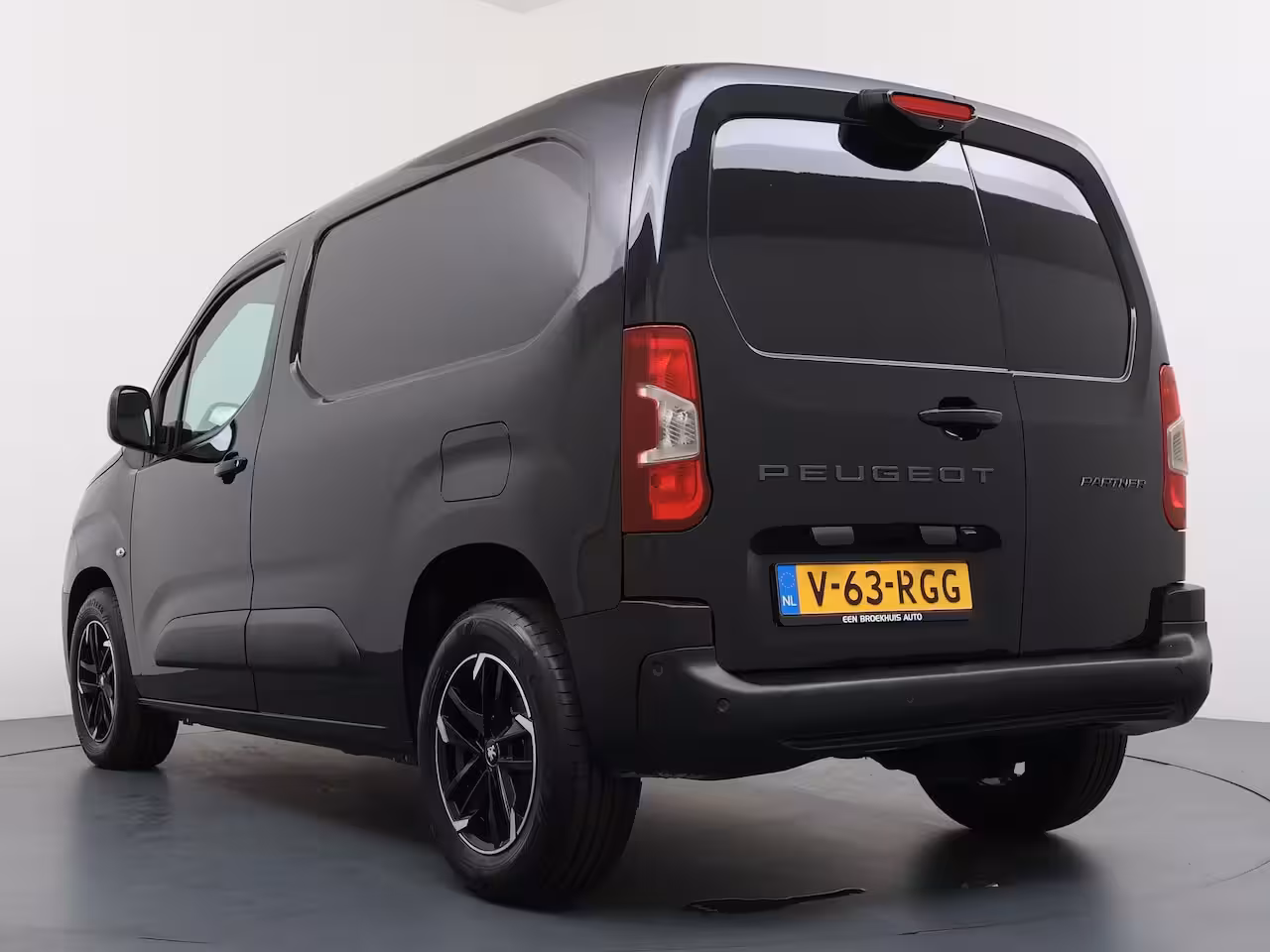 Peugeot Partner 1.5 BlueHDi 130 EAT8 S&S L1 | Achteruitrijcamera | Airco (automatisch) | Apple Carplay/And