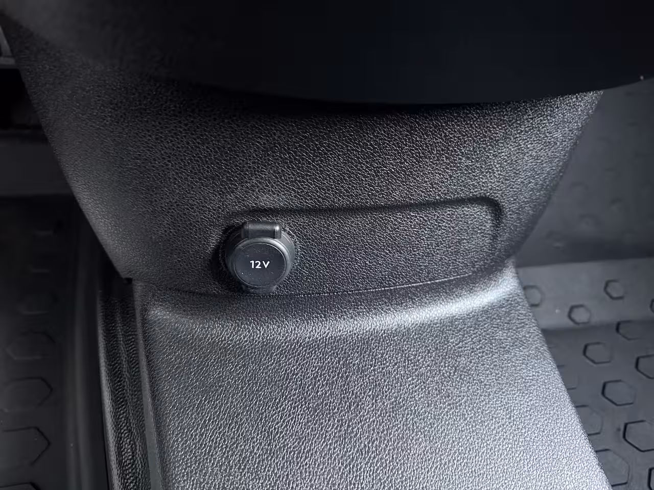 Peugeot Partner 1.5 BlueHDi 130 EAT8 S&S L1 | Achteruitrijcamera | Airco (automatisch) | Apple Carplay/And