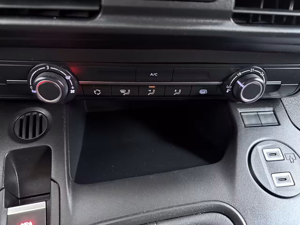 Peugeot Partner 1.5 BlueHDi 100 S&S L1 | Achteruitrijcamera | Airco | Cruise control