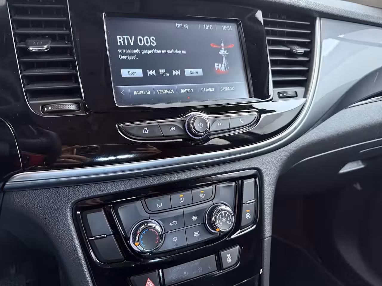 Opel Mokka X 1.4 Turbo Online Edition | Airco (handmatig) | Cruise control | DAB ontvanger