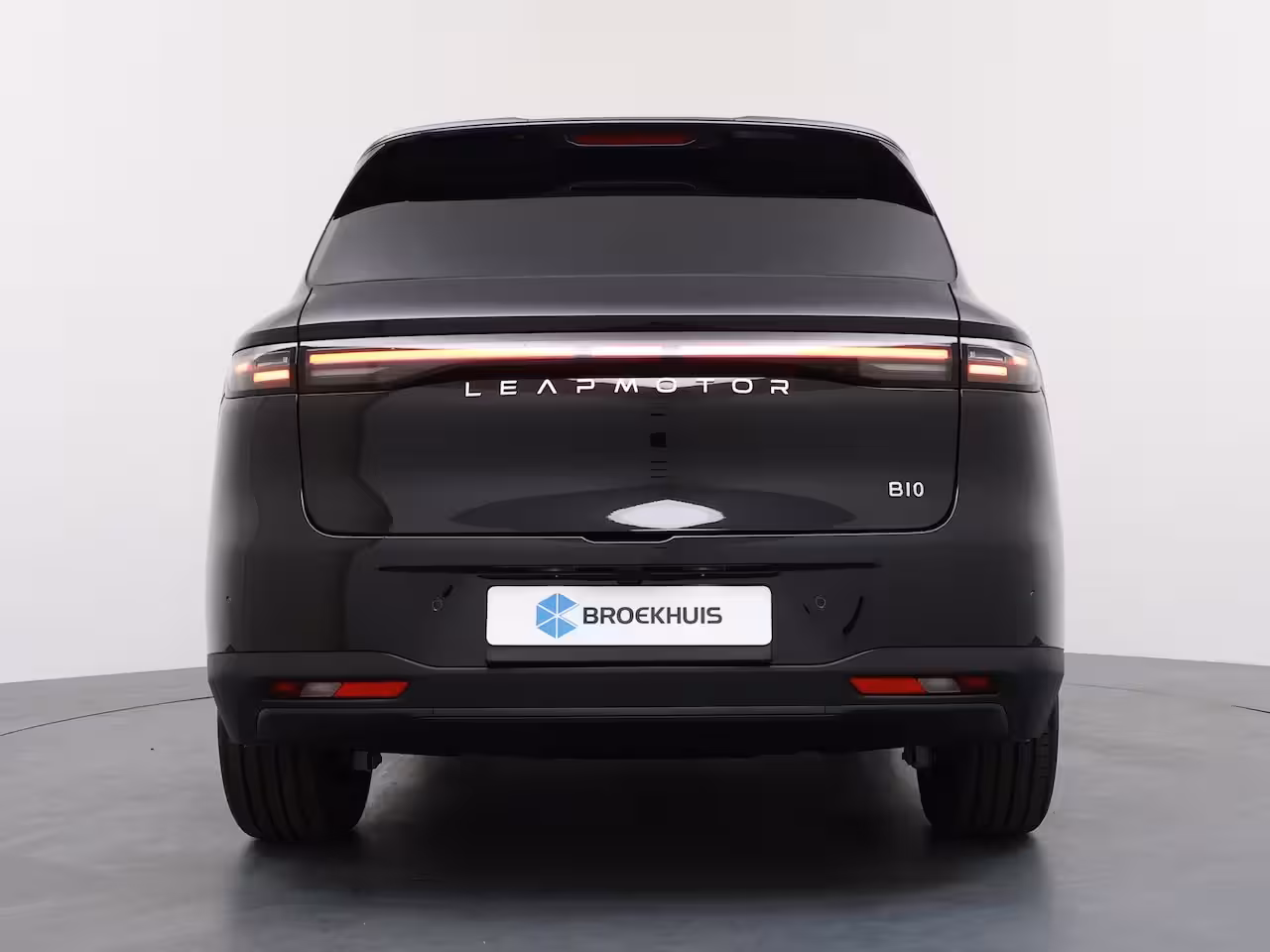 Leapmotor B10 Design ProMax 67.1 kWh | €1000, - korting | Vanaf €499, - Private Lease per maand | Panora