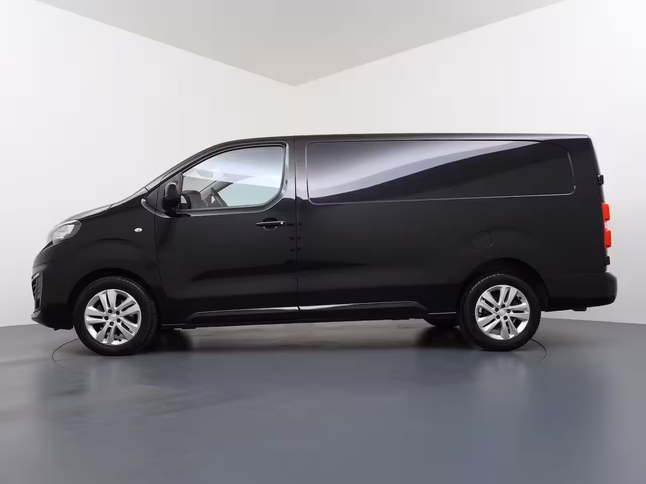 Peugeot Expert 2.0 BlueHDi 145 L3 | Achteruitrijcamera | Airco (automatisch) | Cruise control