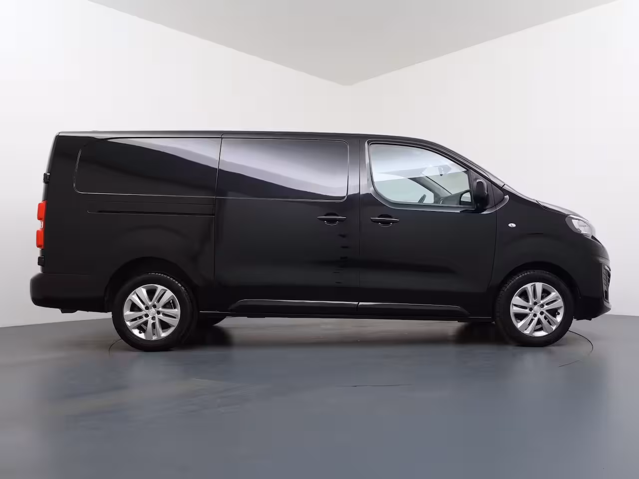 Peugeot Expert 2.0 BlueHDi 145 L3 | Achteruitrijcamera | Airco (automatisch) | Cruise control