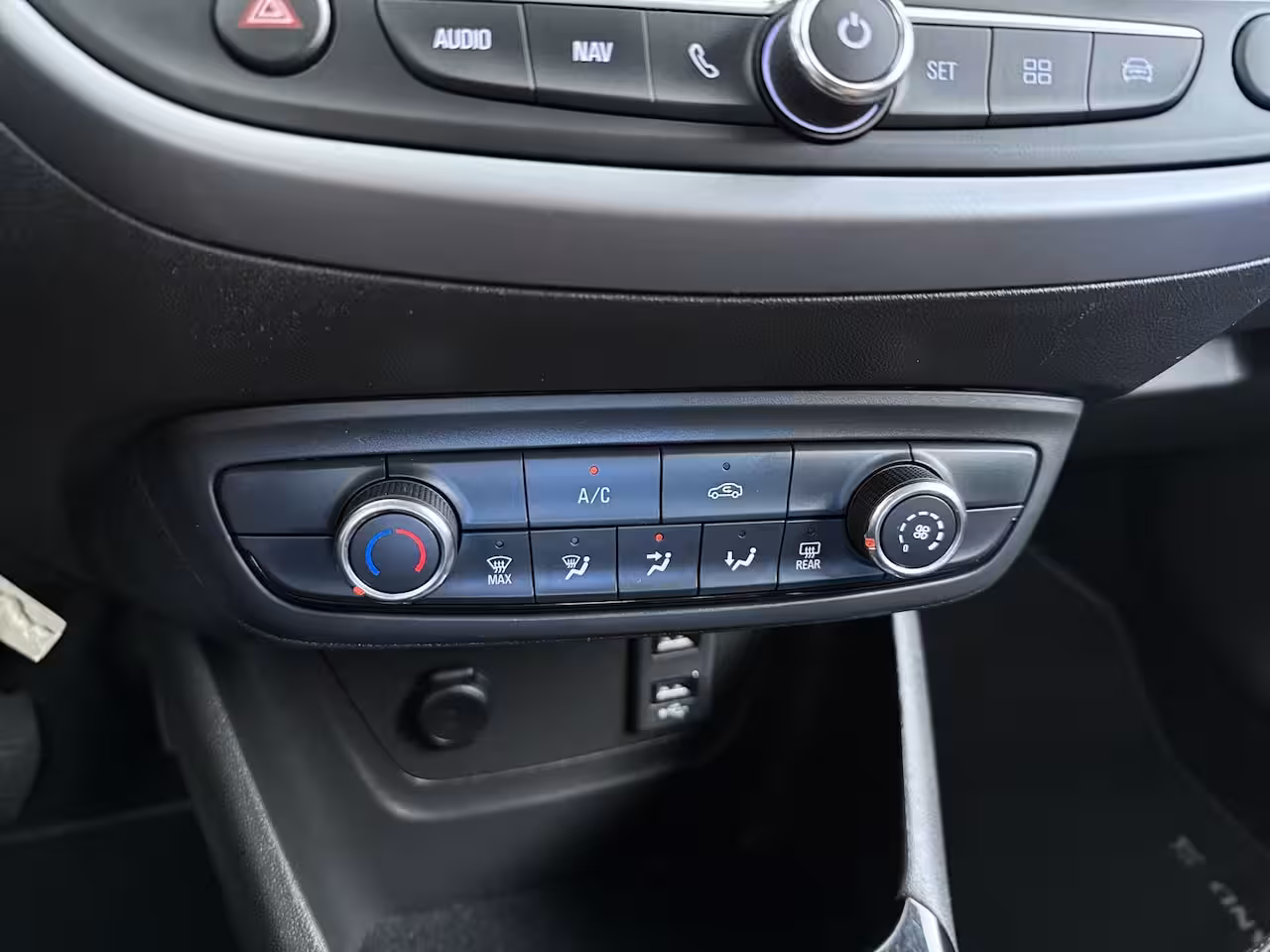 Opel Crossland 1.2 Turbo Edition 110pk | Airco | Apple Carplay/Android Auto|telefoonintegratie premium |