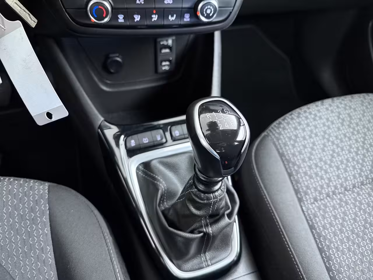 Opel Crossland 1.2 Turbo Edition 110pk | Airco | Apple Carplay/Android Auto|telefoonintegratie premium |