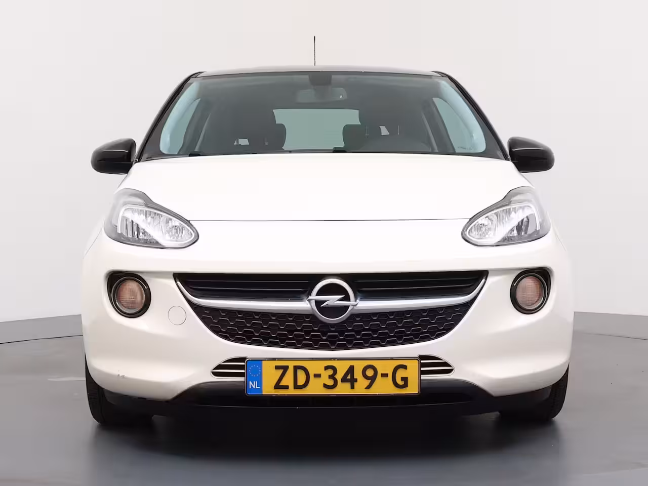 Opel ADAM 1.0 Turbo BlitZ | Apple CarPlay/Android Auto | Parkeersensor achter | Stuurwiel verwarmd