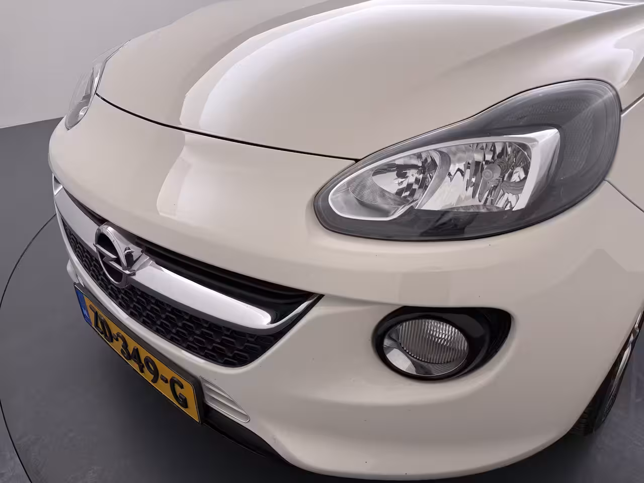 Opel ADAM 1.0 Turbo BlitZ | Apple CarPlay/Android Auto | Parkeersensor achter | Stuurwiel verwarmd