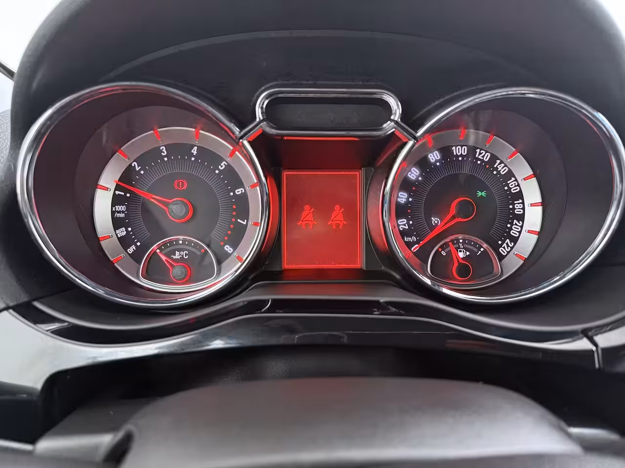 Opel ADAM 1.0 Turbo BlitZ | Apple CarPlay/Android Auto | Parkeersensor achter | Stuurwiel verwarmd