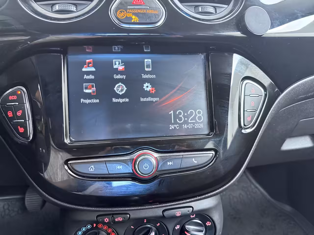 Opel ADAM 1.0 Turbo BlitZ | Apple CarPlay/Android Auto | Parkeersensor achter | Stuurwiel verwarmd