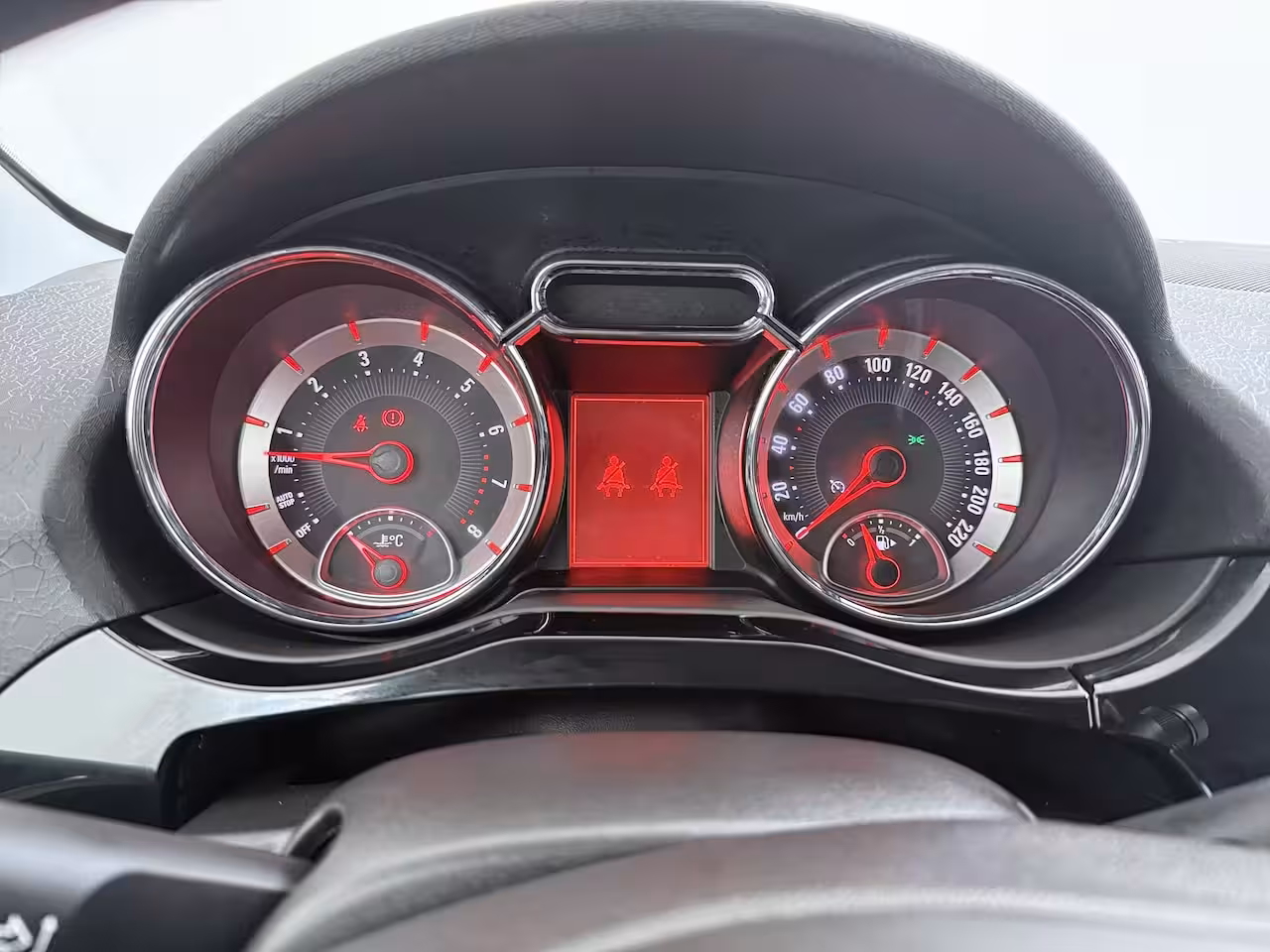 Opel ADAM 1.0 Turbo BlitZ | Apple CarPlay/Android Auto | Parkeersensor achter | Stuurwiel verwarmd
