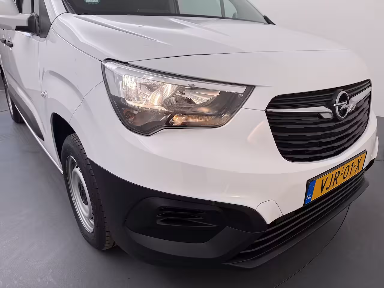Opel Combo 1.5D L1H1 Edition 100 pk | Airco | Apple Carplay/Android Auto|telefoonintegratie premium |