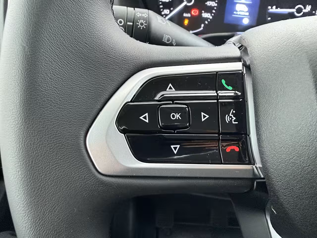 Peugeot Boxer 2.2 BlueHDi 140pk L2H2 3.5t | NIEUW BPM VRIJ | Achteruitrijcamera | Airco | Apple Carplay/