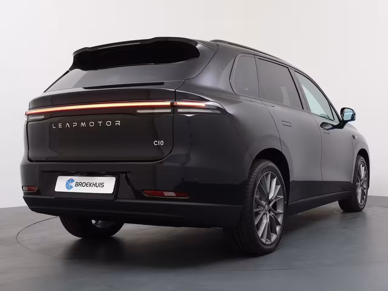 Leapmotor C10 Design ProMax AWD 81.9 kWh | €3500, - korting | Vanaf €589, - Private Lease per maand | Cr