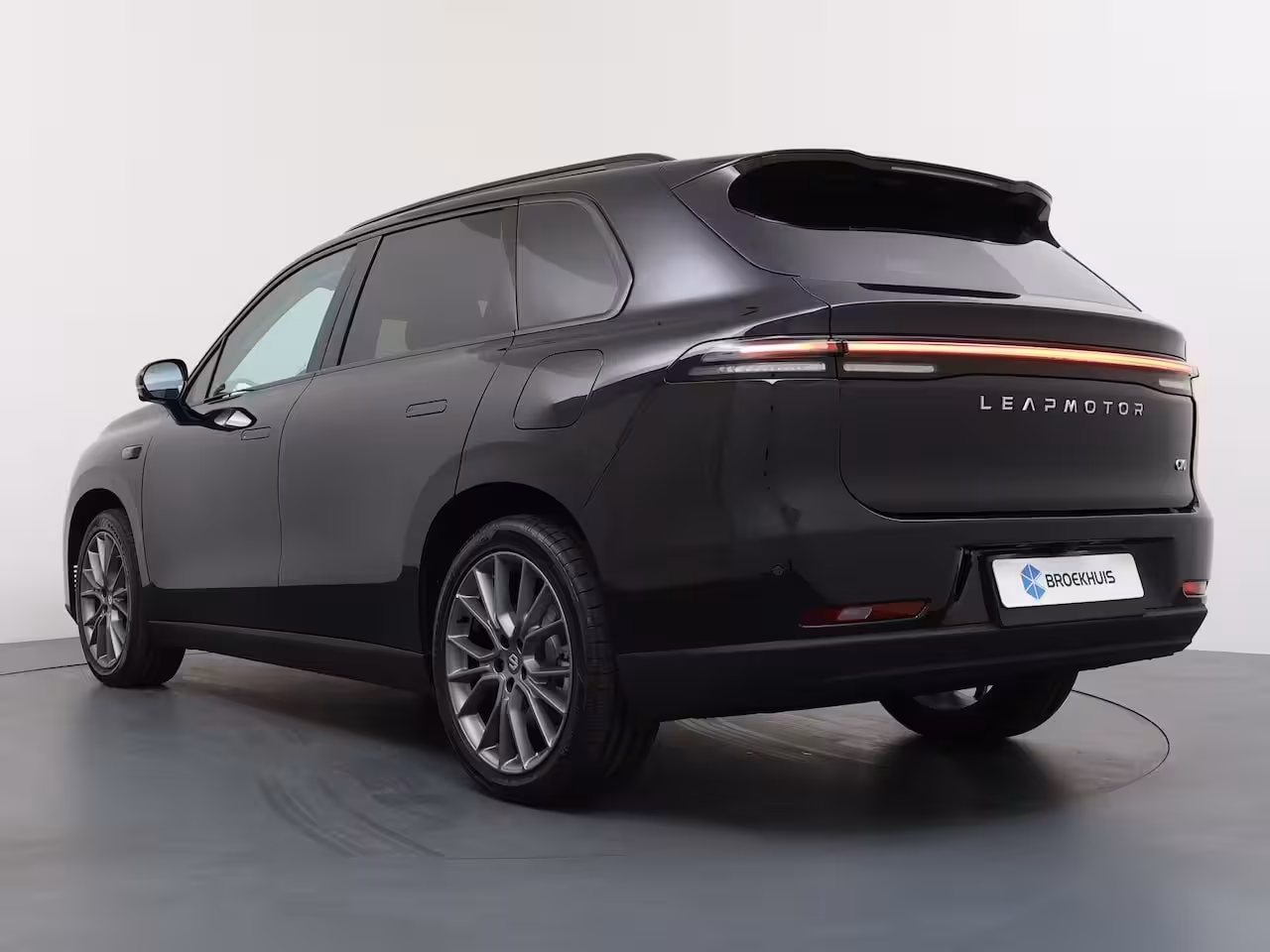 Leapmotor C10 Design ProMax AWD 81.9 kWh | €3500, - korting | Vanaf €589, - Private Lease per maand | Cr