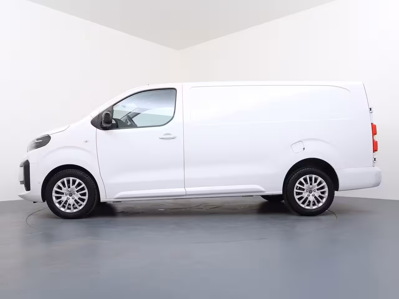 Peugeot Expert 1.5 BlueHDi 120 L3 | BPM VRIJ | Achteruitrijcamera | Apple Carplay/Android Auto|telefoonin