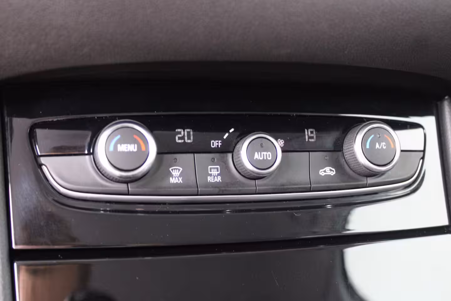 Opel Grandland X 1.2 Turbo 120 Jaar Edition | Navigatie | Climate control | AFL Koplampen | AGR | Cruise co