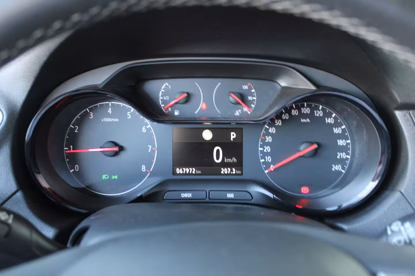 Opel Grandland X 1.2 Turbo 120 Jaar Edition | Panoramadak | Navigatiesysteem | Trekhaak | Climate control |
