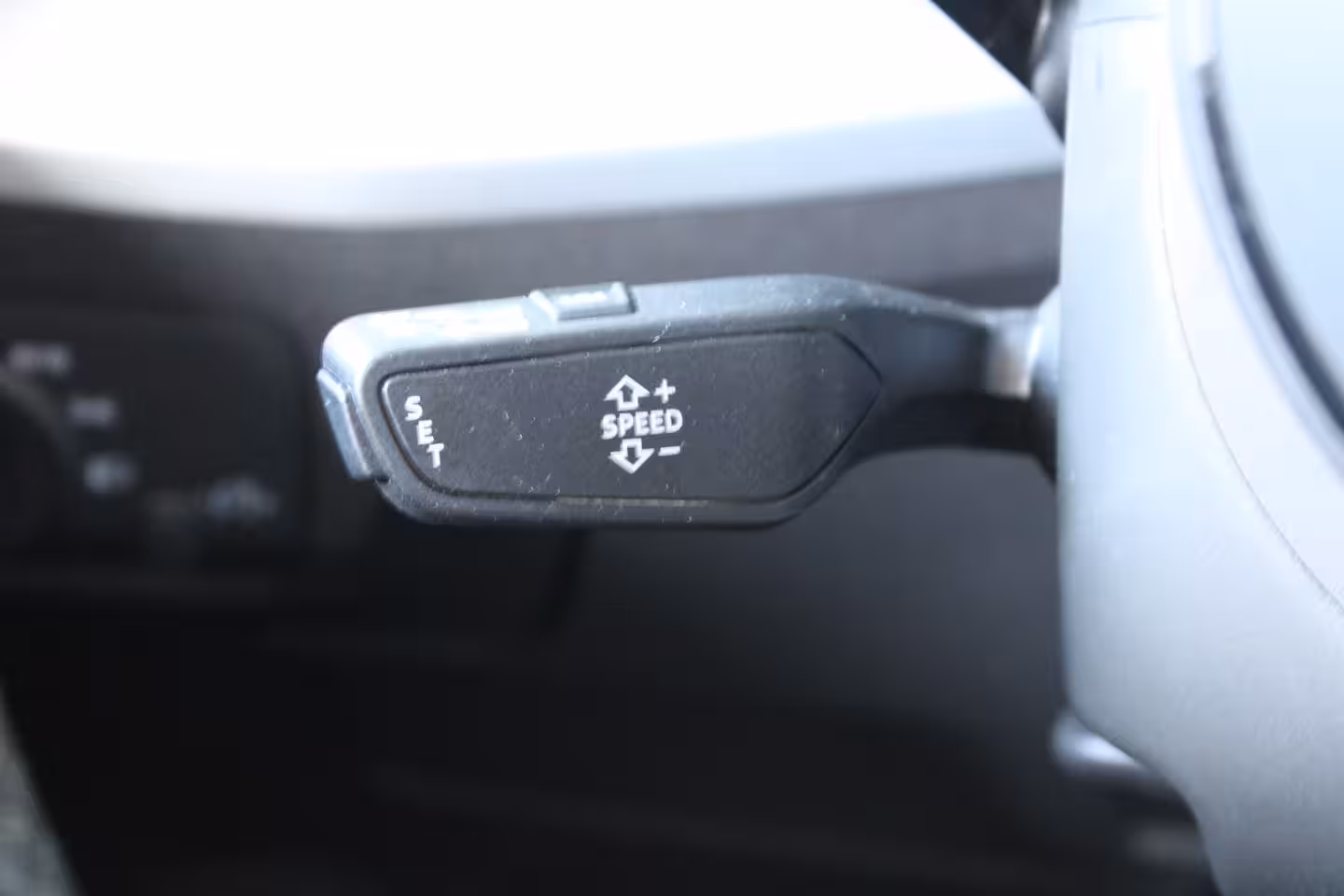 Audi Q2 35 TFSI epic | Adaptieve cruise control | Fabrieksnavigatie | Climate control | Start-stop