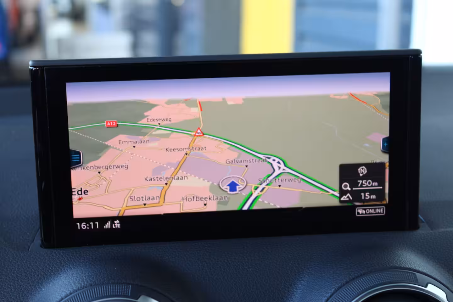 Audi Q2 35 TFSI epic | Adaptieve cruise control | Fabrieksnavigatie | Climate control | Start-stop