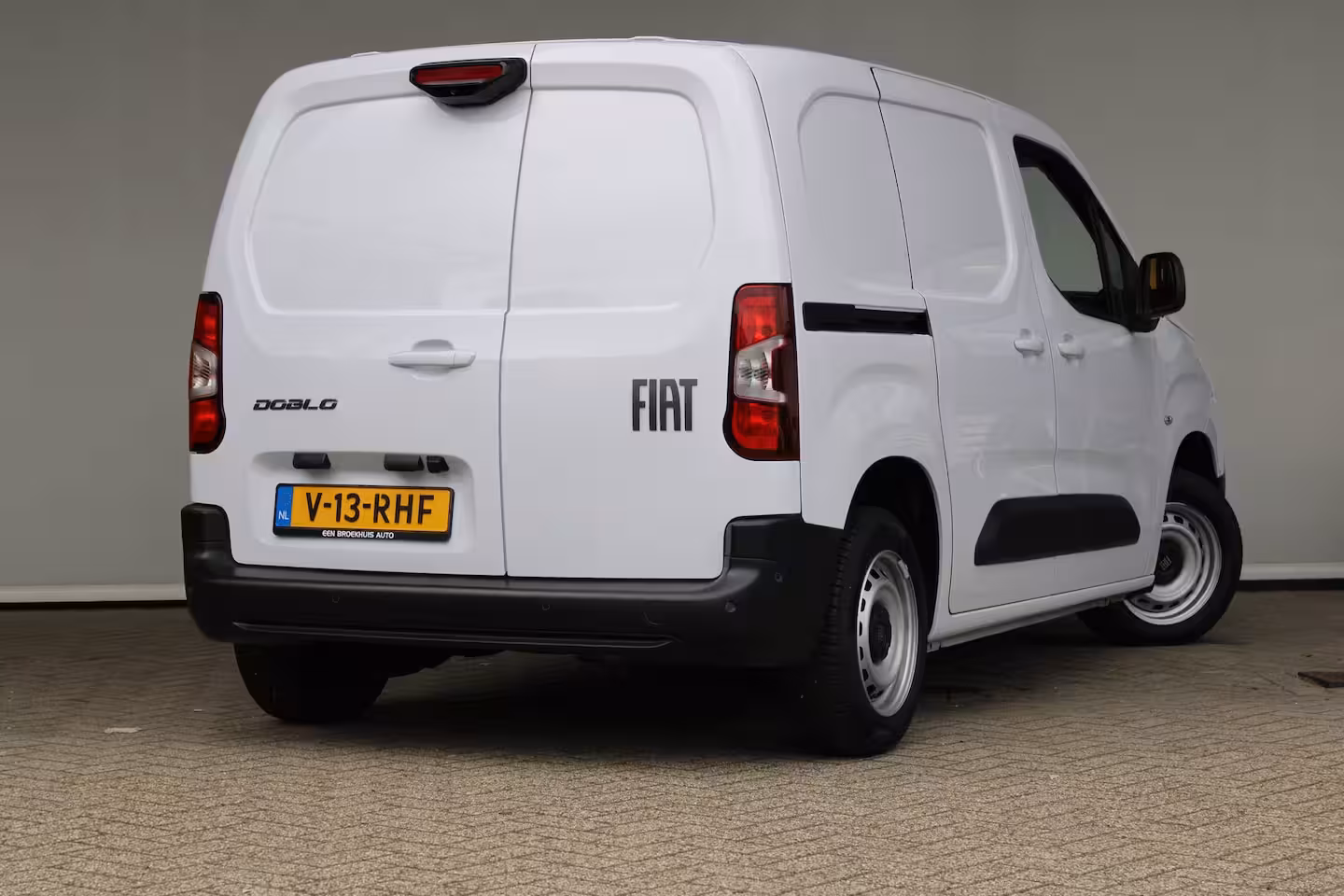 Fiat Doblò 1.5D 100pk L1 650kg | Navigatie | Draadloos telefoon opladen | Achteruitrijcamera | Dode-h