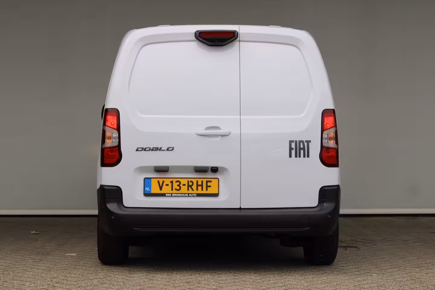 Fiat Doblò 1.5D 100pk L1 650kg | Navigatie | Draadloos telefoon opladen | Achteruitrijcamera | Dode-h