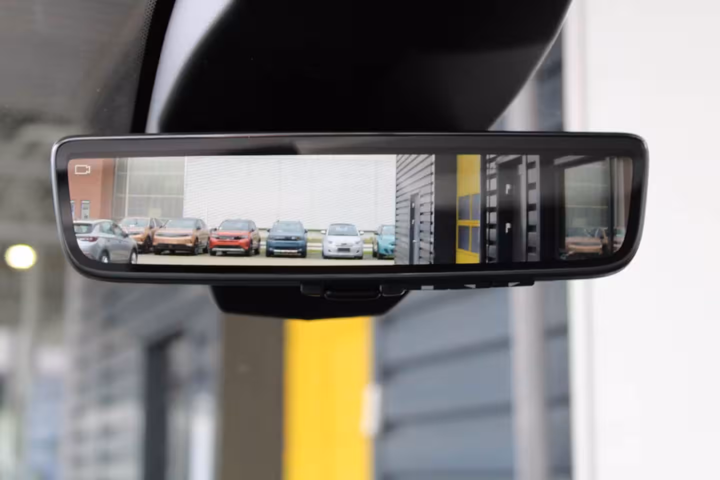 Fiat Doblò 1.5D 100pk L1 650kg | Navigatie | Draadloos telefoon opladen | Achteruitrijcamera | Dode-h