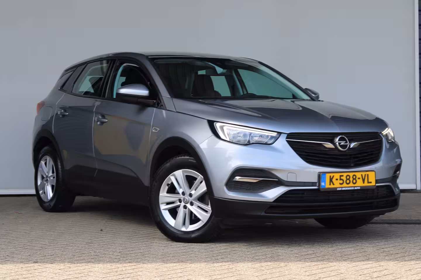 Opel Grandland X 1.2 Turbo Online Edition | Parkeersensoren voor & achter | Navigatiesysteem | Apple carpla
