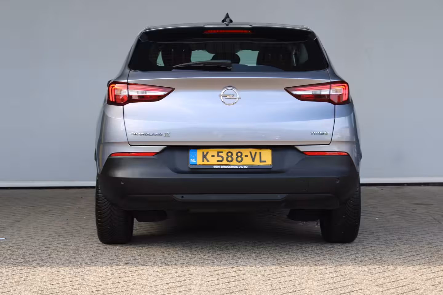 Opel Grandland X 1.2 Turbo Online Edition | Parkeersensoren voor & achter | Navigatiesysteem | Apple carpla