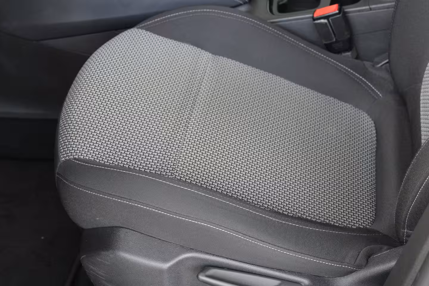 Opel Grandland X 1.2 Turbo Online Edition | Parkeersensoren voor & achter | Navigatiesysteem | Apple carpla