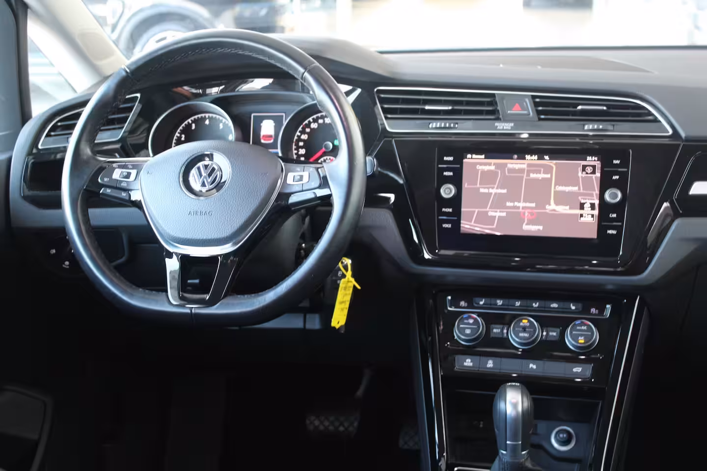Volkswagen Touran 1.4 TSI Highline Business R 7p | 7-persoons | Velours bekleding | Adaptieve cruise control