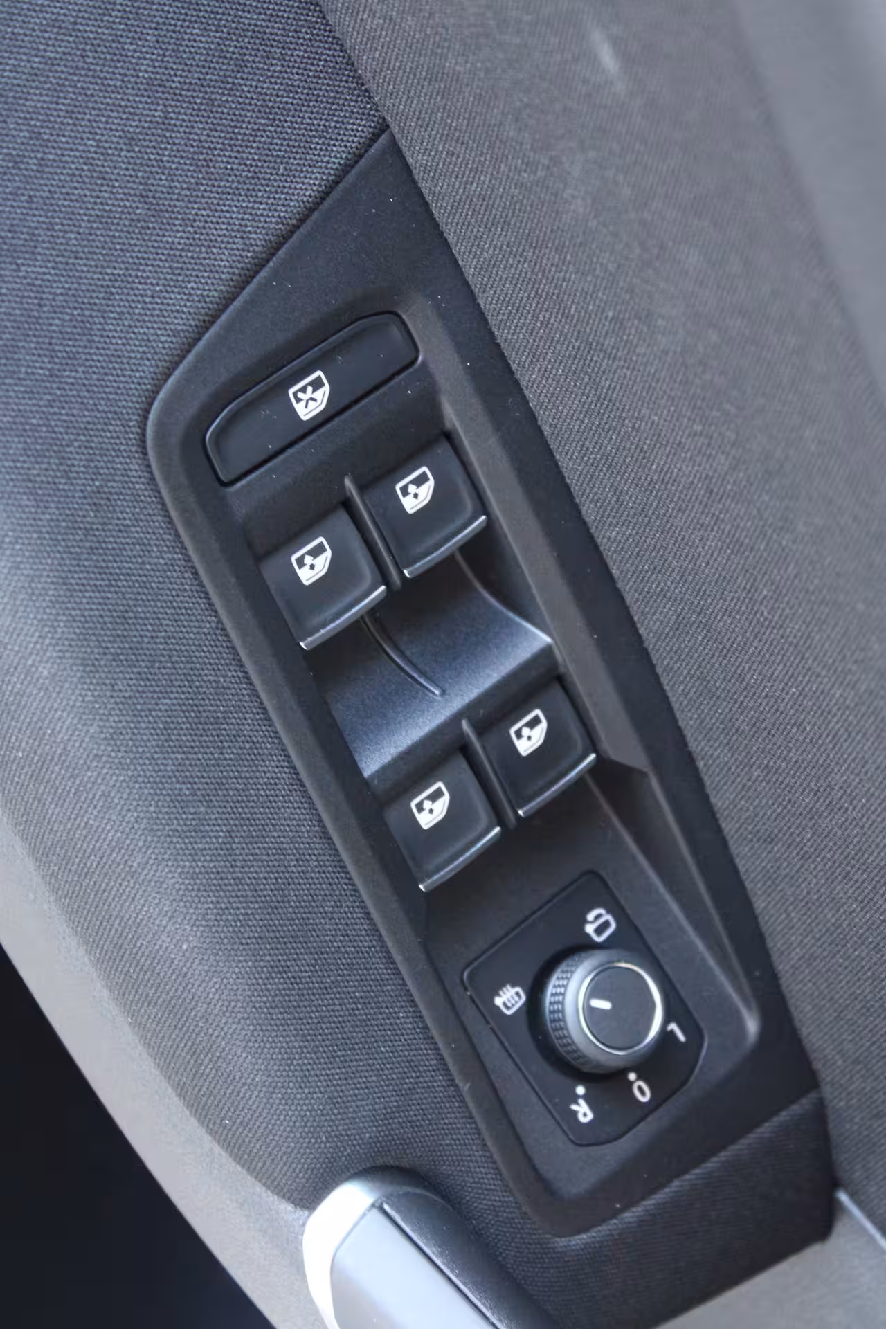 Volkswagen Touran 1.4 TSI Highline Business R 7p | 7-persoons | Velours bekleding | Adaptieve cruise control
