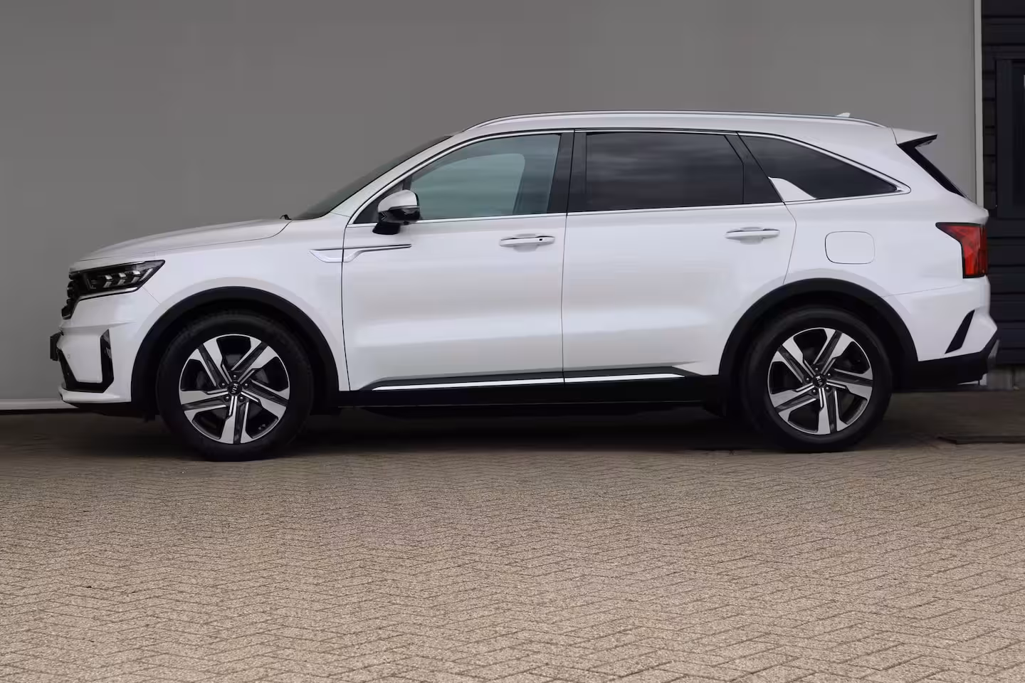 Kia Sorento 1.6 T-GDI Hybrid 2WD ExecutiveLine 7p. | 7-persoons | Ledere bekleding | Elektrische achte